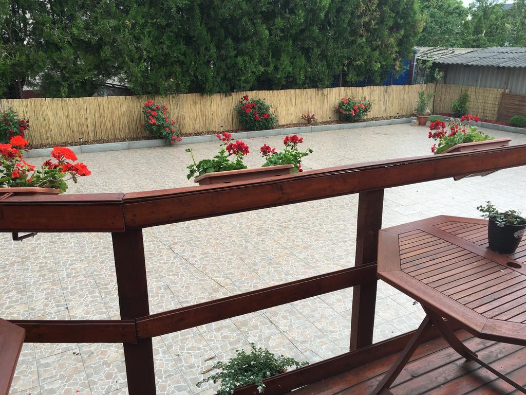 Abszolut Hotel Es Panzio Nyírbátor Εξωτερικό φωτογραφία