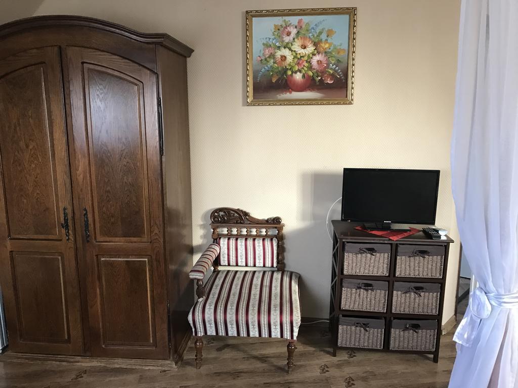 Abszolut Hotel Es Panzio Nyírbátor Εξωτερικό φωτογραφία
